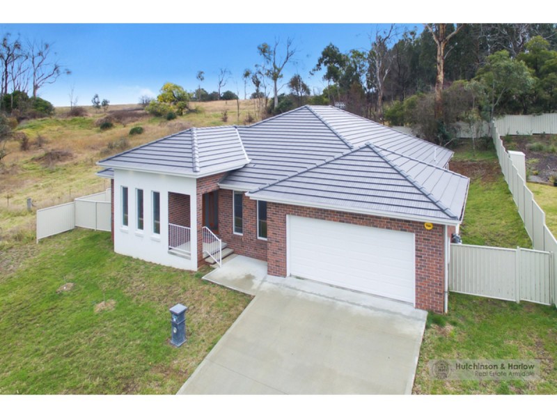 15 Grandview Crescent, Armidale NSW 2350
