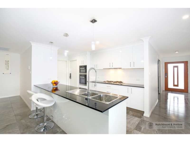 15 Grandview Crescent, Armidale NSW 2350