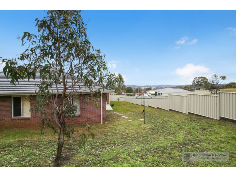 15 Grandview Crescent, Armidale NSW 2350
