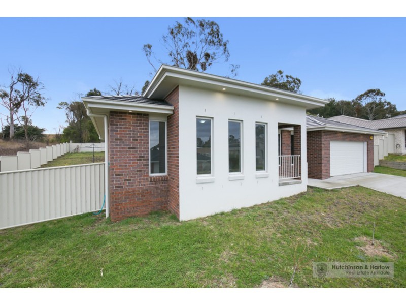 15 Grandview Crescent, Armidale NSW 2350