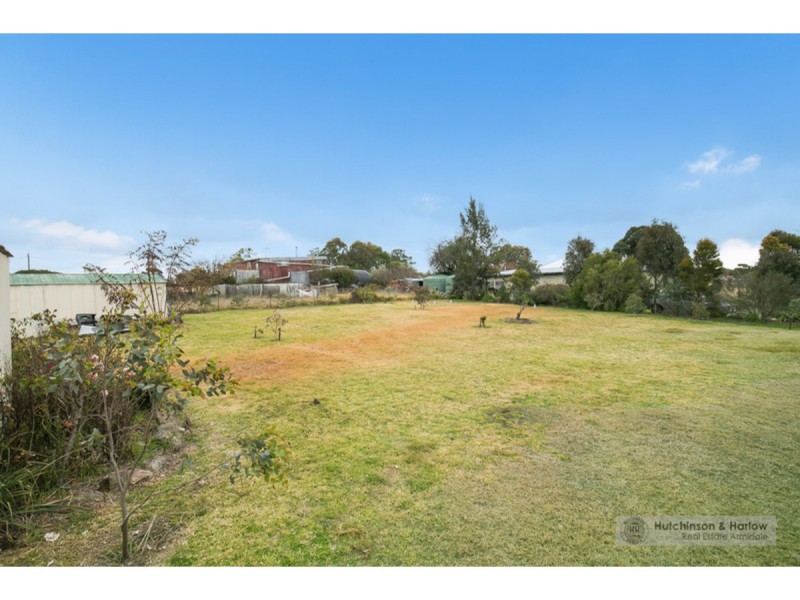 4 High Street, Hillgrove NSW 2350