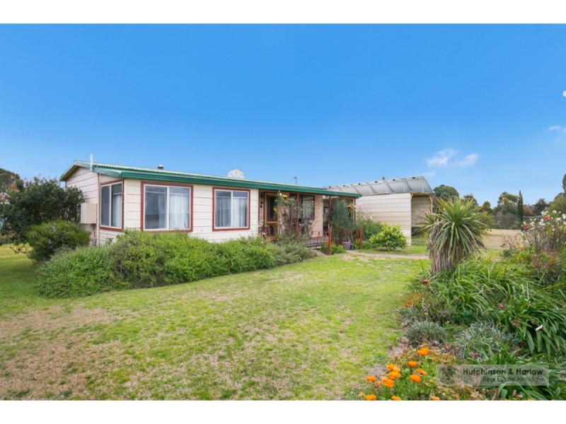 4 High Street, Hillgrove NSW 2350