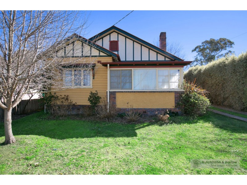70 Taylor Street, Armidale NSW 2350
