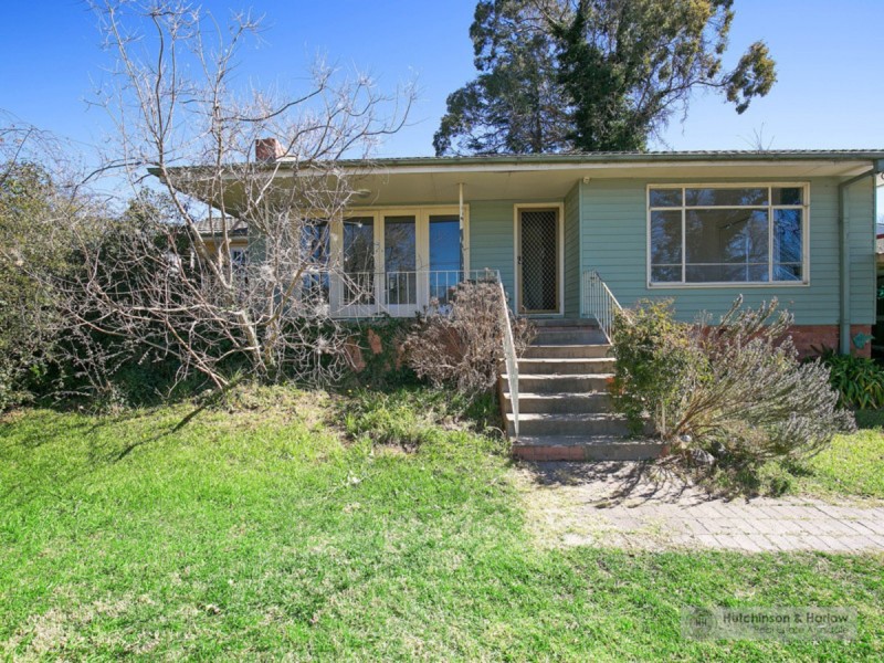 12 Chestnut Avenue, Armidale NSW 2350