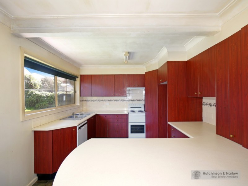 12 Chestnut Avenue, Armidale NSW 2350