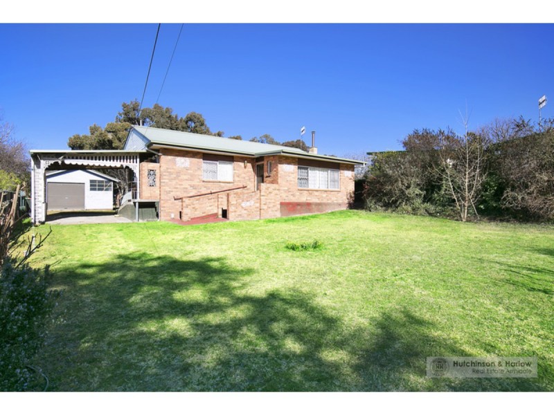 10 Merinda Place, Armidale NSW 2350