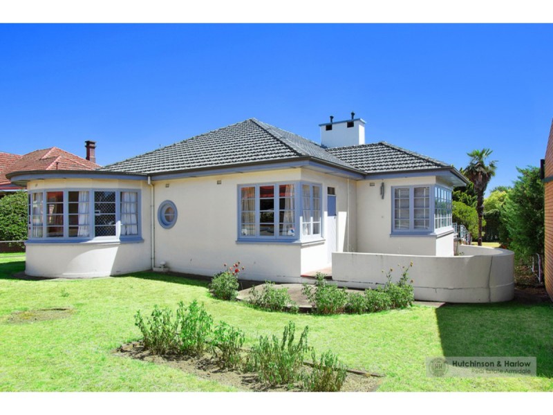 115 Barney Street, Armidale NSW 2350