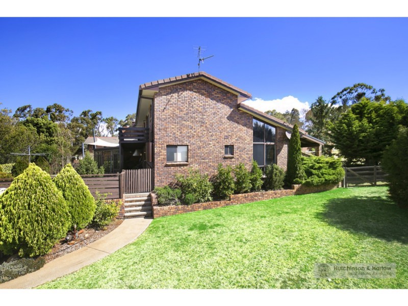 2 Rosecommon Avenue, Armidale NSW 2350