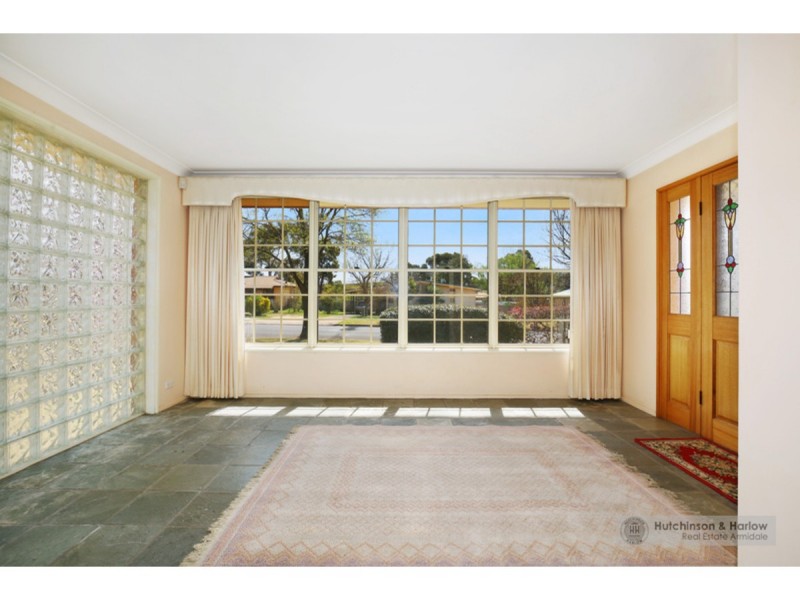22 McBean Avenue, Armidale NSW 2350