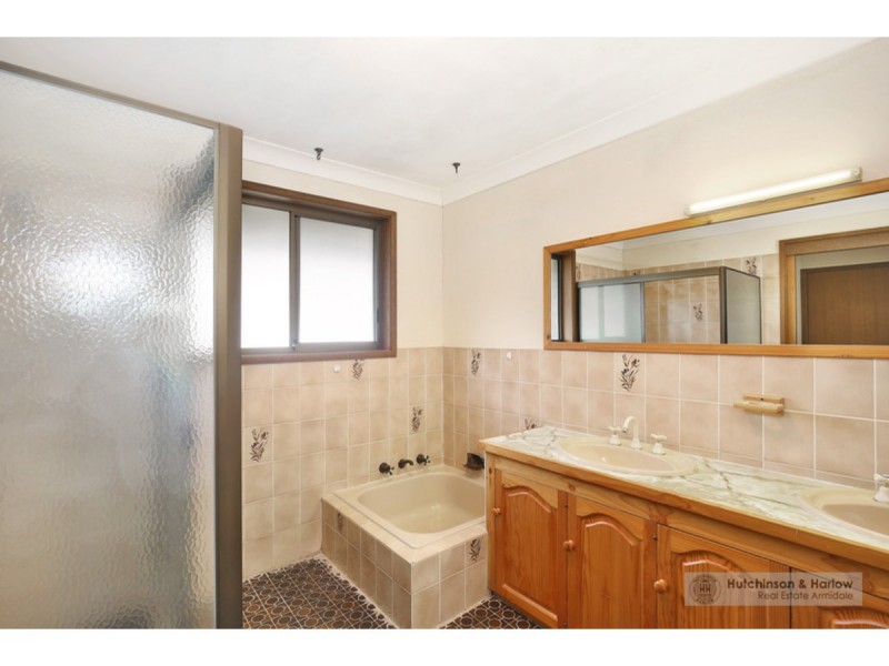 9 Stewart Crescent, Armidale NSW 2350