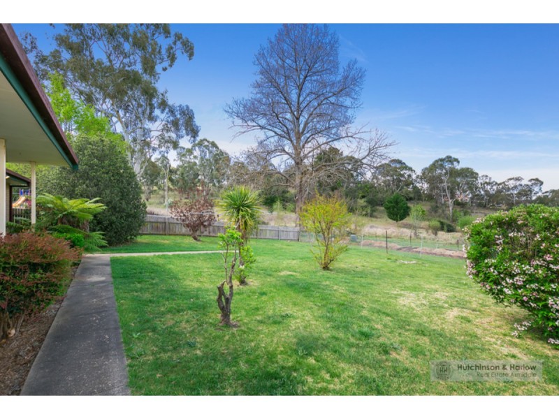9 Stewart Crescent, Armidale NSW 2350
