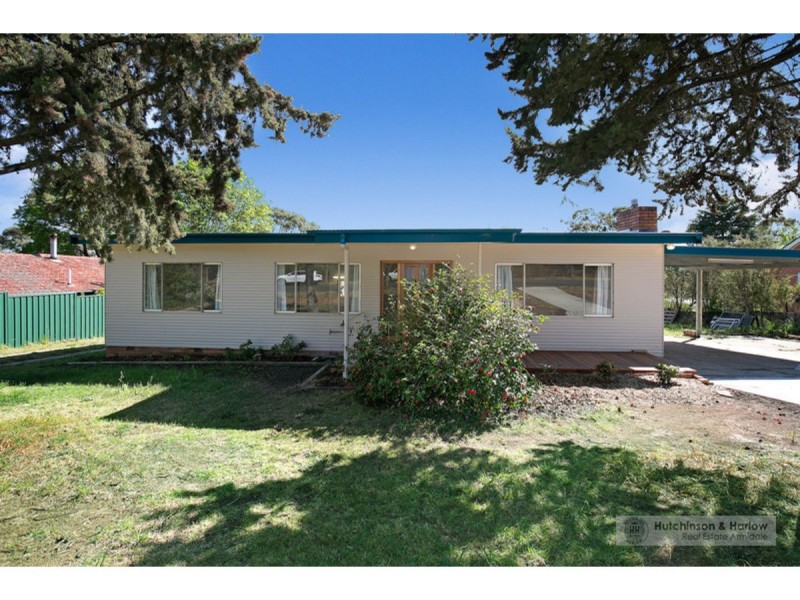 7 Lynches Road, Armidale NSW 2350