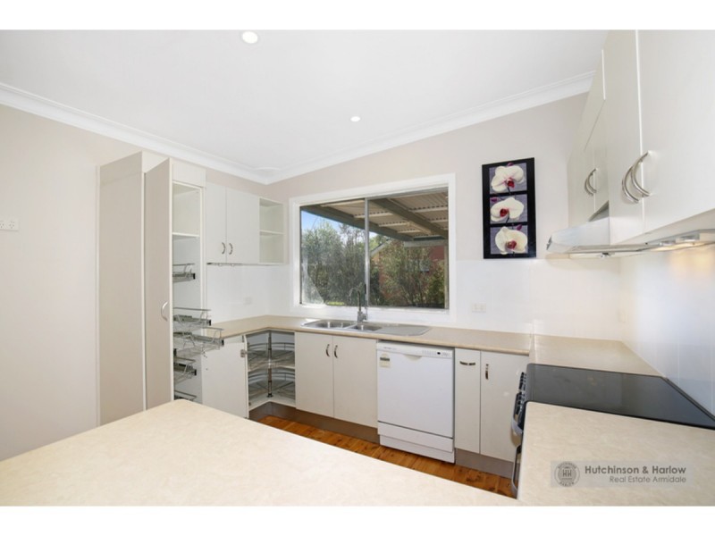 7 Lynches Road, Armidale NSW 2350
