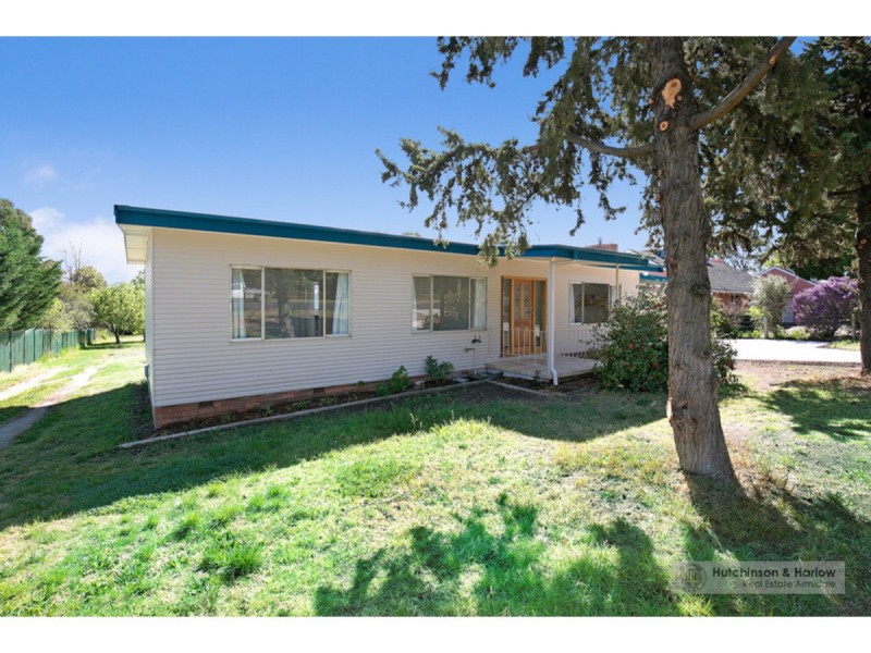 7 Lynches Road, Armidale NSW 2350