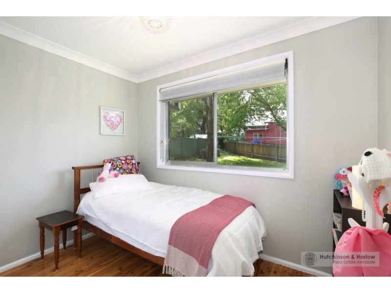 13 Carey Avenue, Armidale NSW 2350