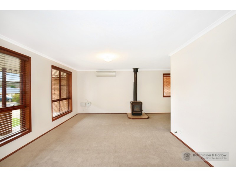 11 Kurrajong Close, Armidale NSW 2350