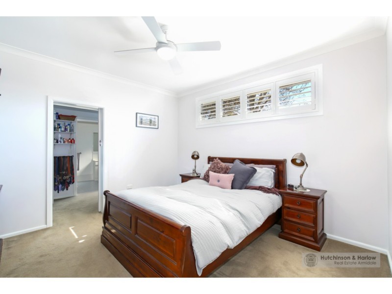 10 Holmes Avenue, Armidale NSW 2350