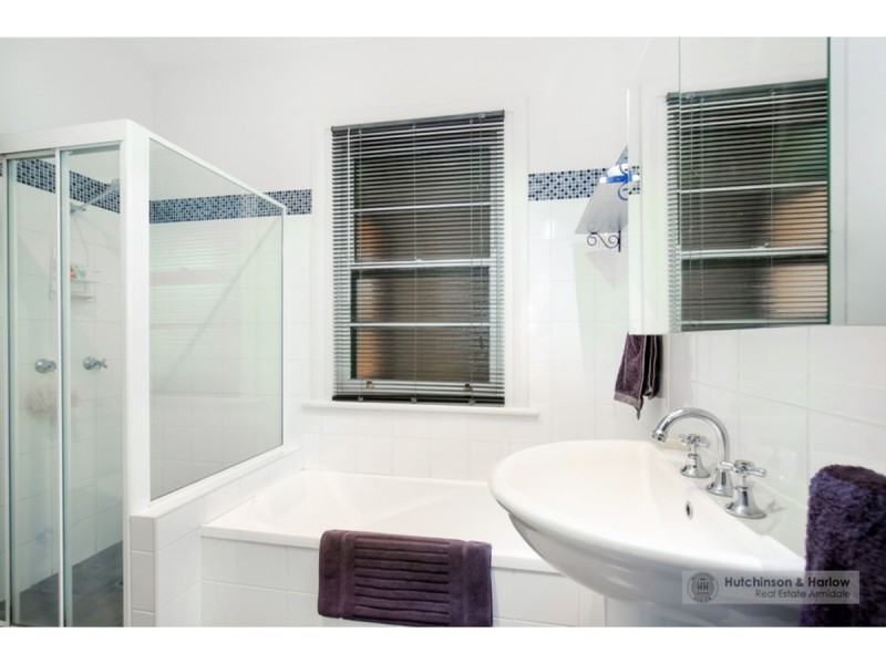 17 College Avenue, Armidale NSW 2350