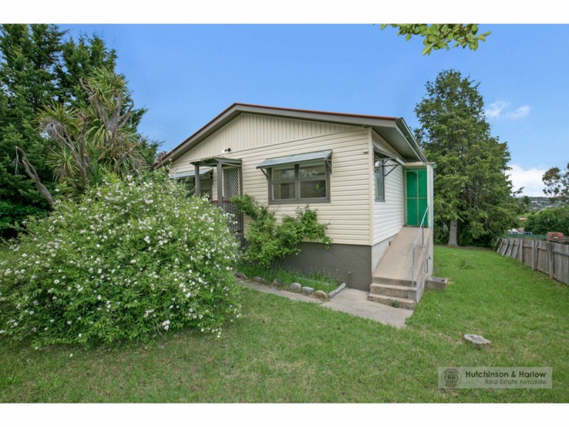 218 Erskine Street, Armidale NSW 2350