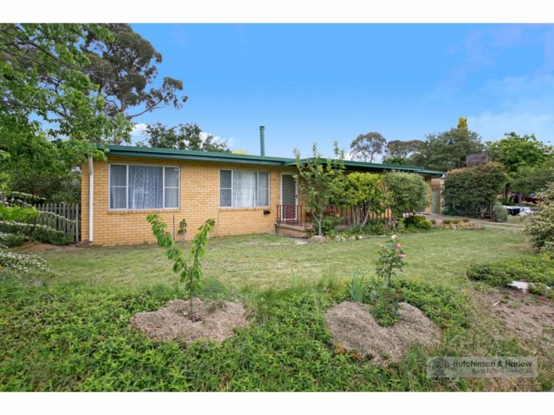 10 Cynthia Crescent, Armidale NSW 2350