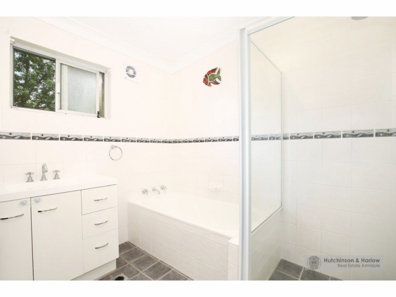10 Cynthia Crescent, Armidale NSW 2350