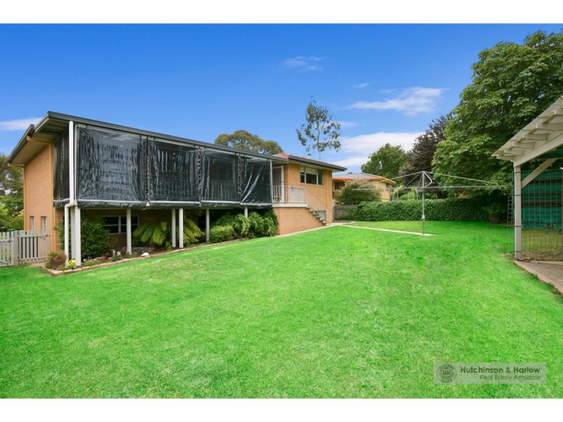 13 Freeman Crescent, Armidale NSW 2350