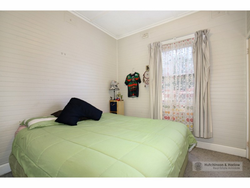 18 Samuelson Crescent, Armidale NSW 2350