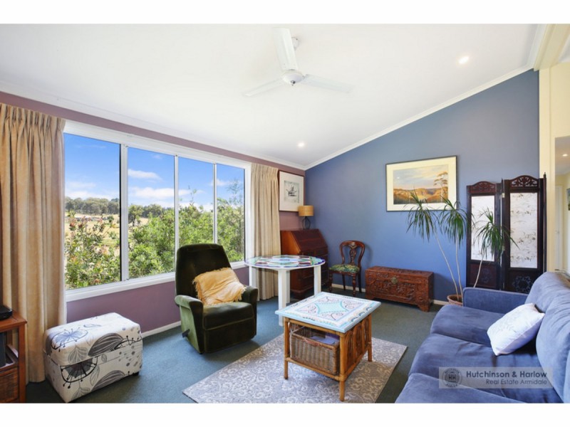 73 Kalinda Road, Armidale NSW 2350