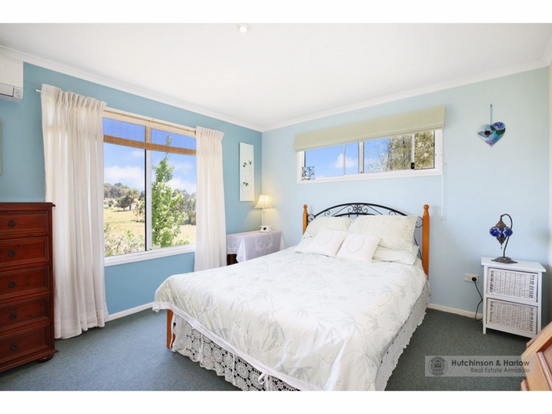 73 Kalinda Road, Armidale NSW 2350