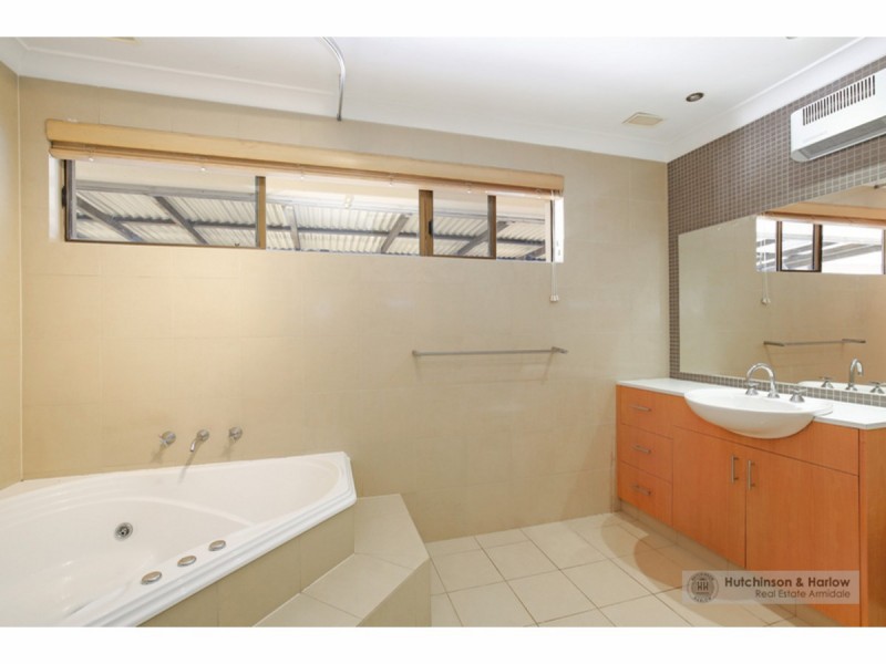 243 Grafton Road, Armidale NSW 2350