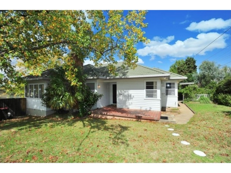 108 Jeffrey Street, Armidale NSW 2350