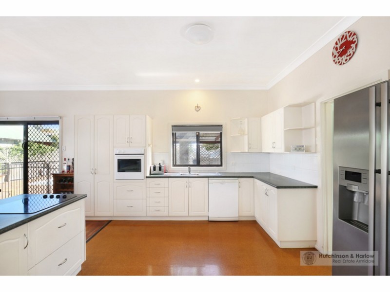 207 Barney Street, Armidale NSW 2350