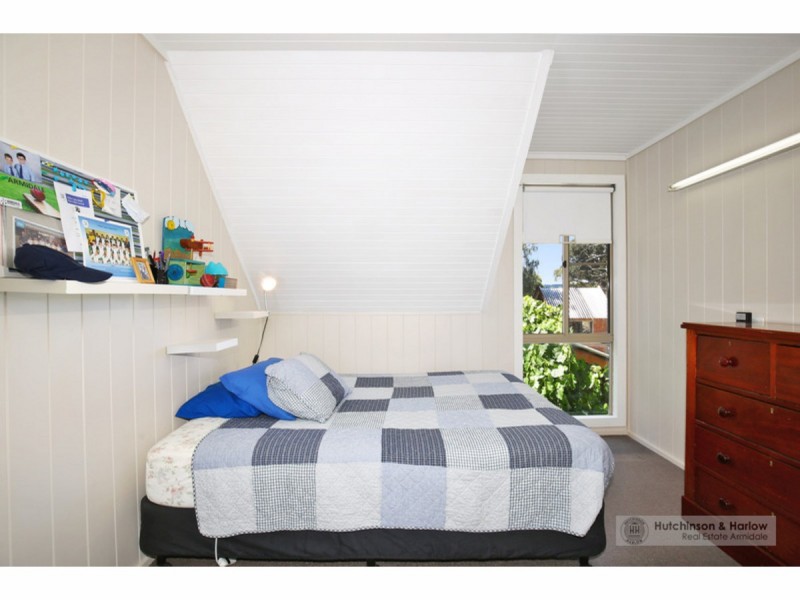 19 Lentara Road, Armidale NSW 2350