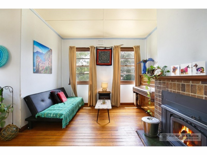 102 Mossman Street, Armidale NSW 2350