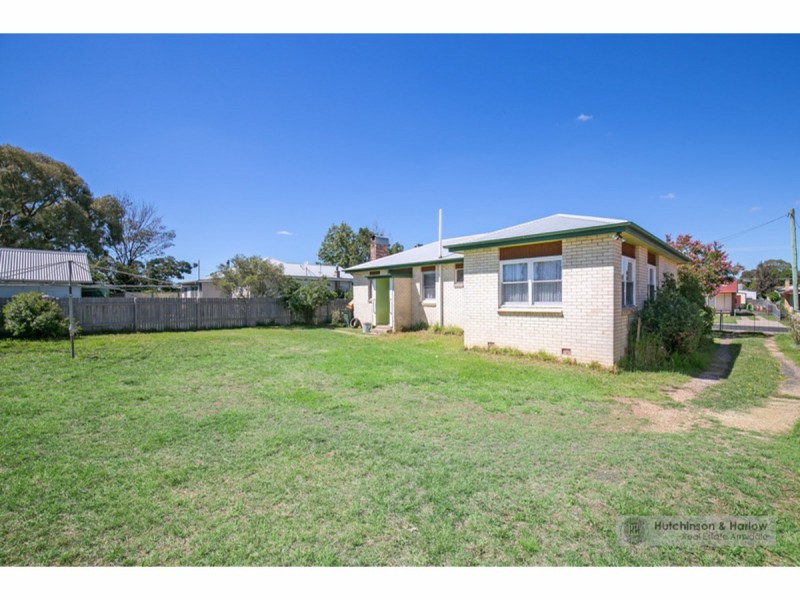 51 Mossman Street, Armidale NSW 2350