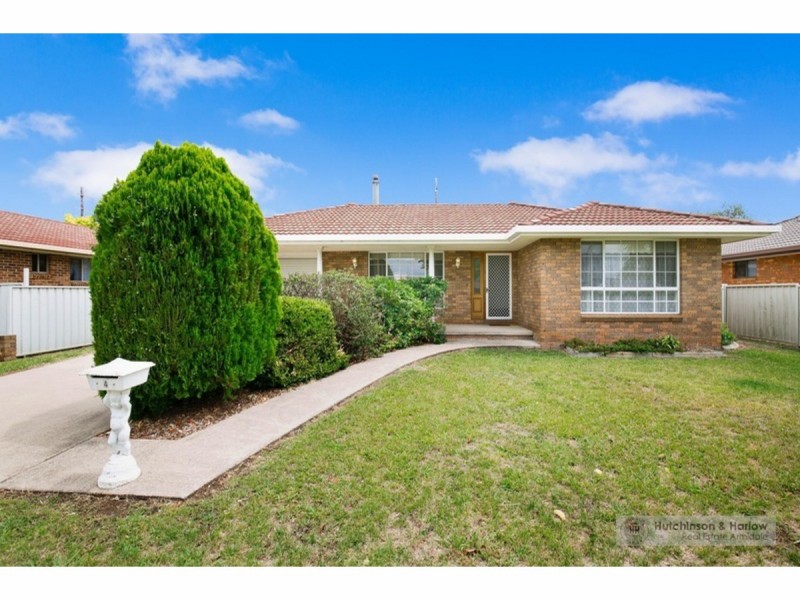 4 Evangelene Crescent, Armidale NSW 2350