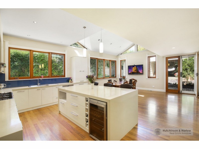 6 Reginald Avenue, Armidale NSW 2350