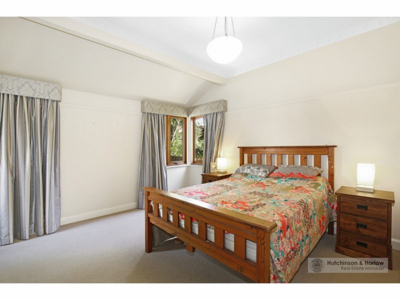 6 Reginald Avenue, Armidale NSW 2350