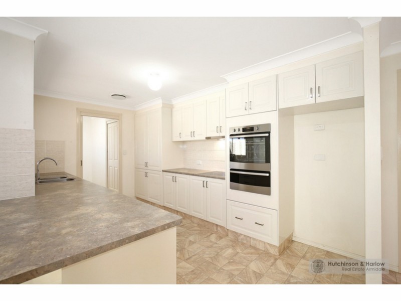 12 Williams Place, Armidale NSW 2350