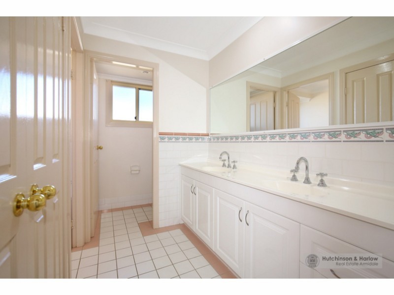 12 Williams Place, Armidale NSW 2350