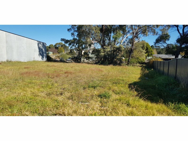 2 Southern Cross Drive, Armidale NSW 2350