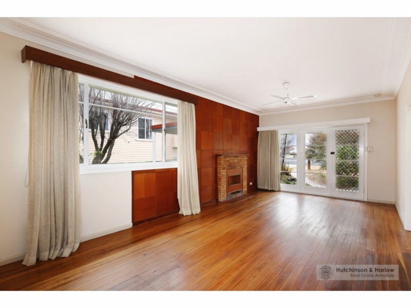 6 Millie Street, Armidale NSW 2350