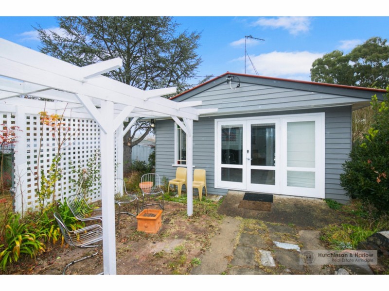 6 Millie Street, Armidale NSW 2350