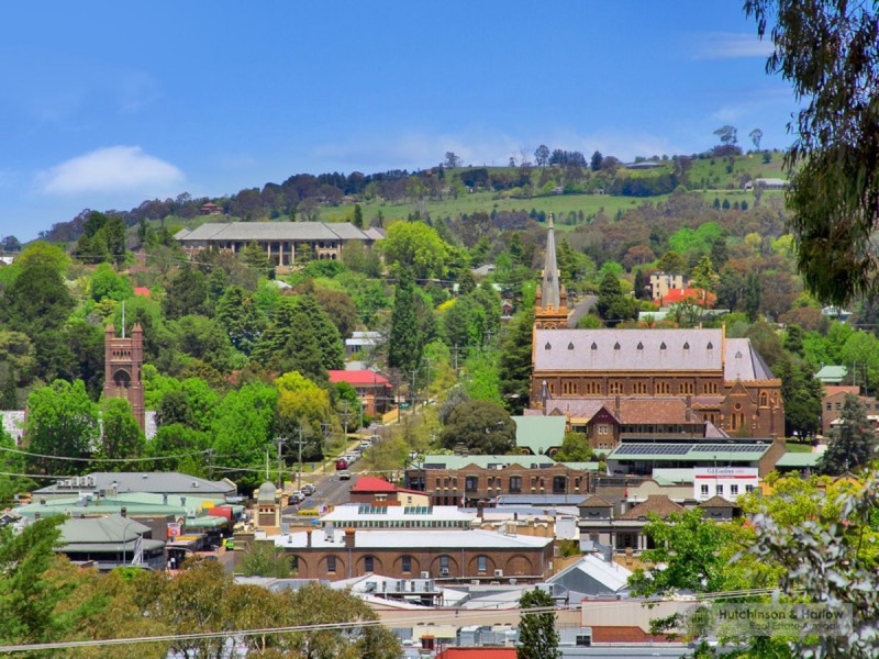 23 Laurence Avenue, Armidale NSW 2350