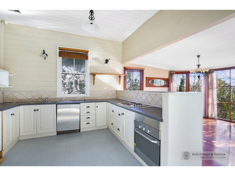 193 Mann Street, Armidale NSW 2350