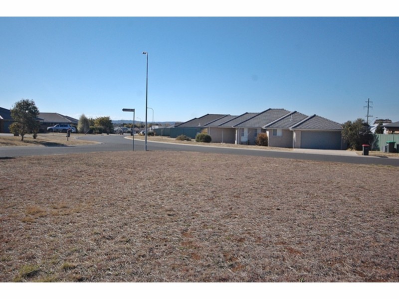 32 Netherton Park Avenue, Armidale NSW 2350