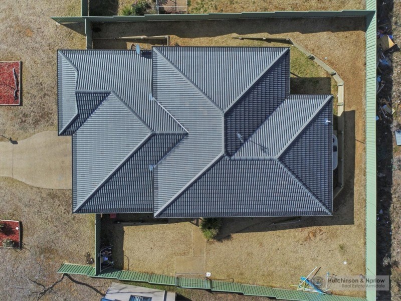 35 Dale Crescent, Armidale NSW 2350