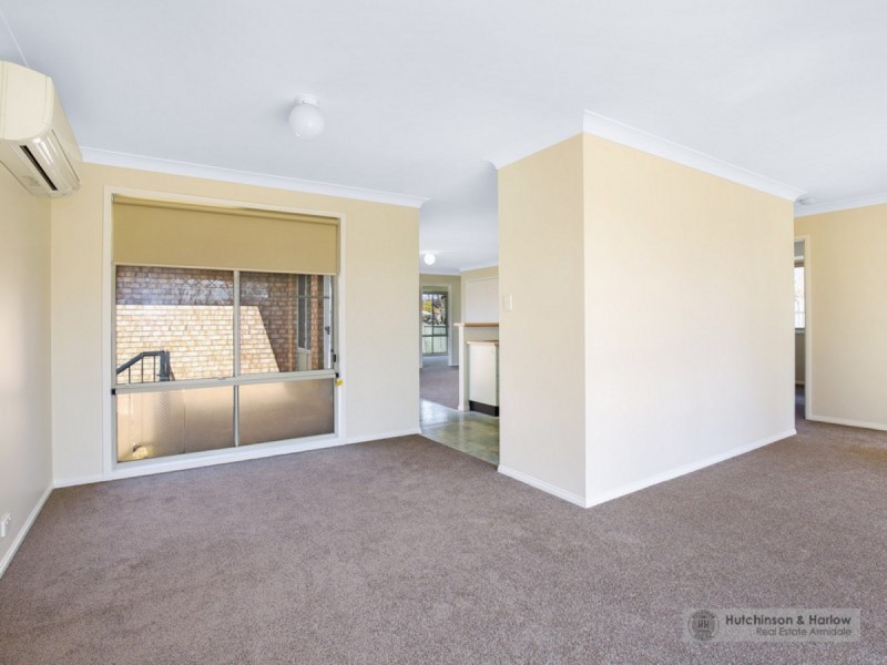 8 Fiona Place, Armidale NSW 2350