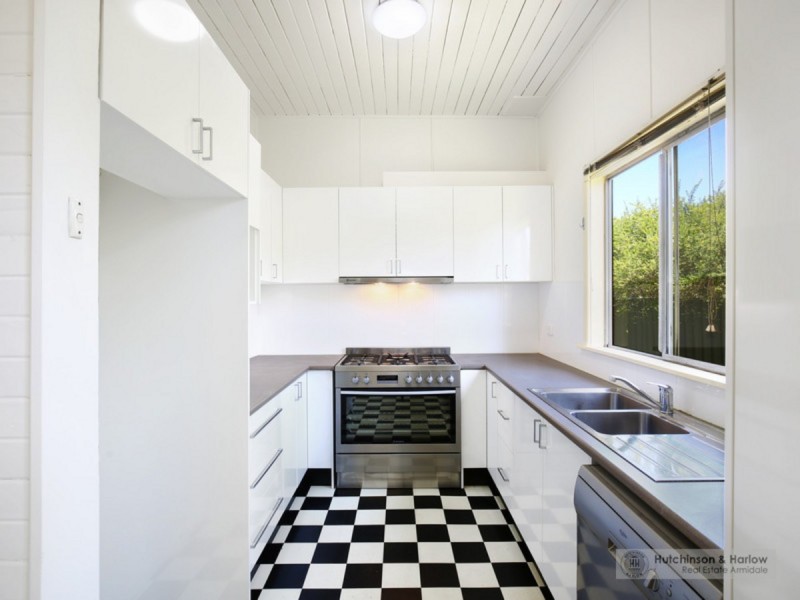 90 Jeffrey Street, Armidale NSW 2350