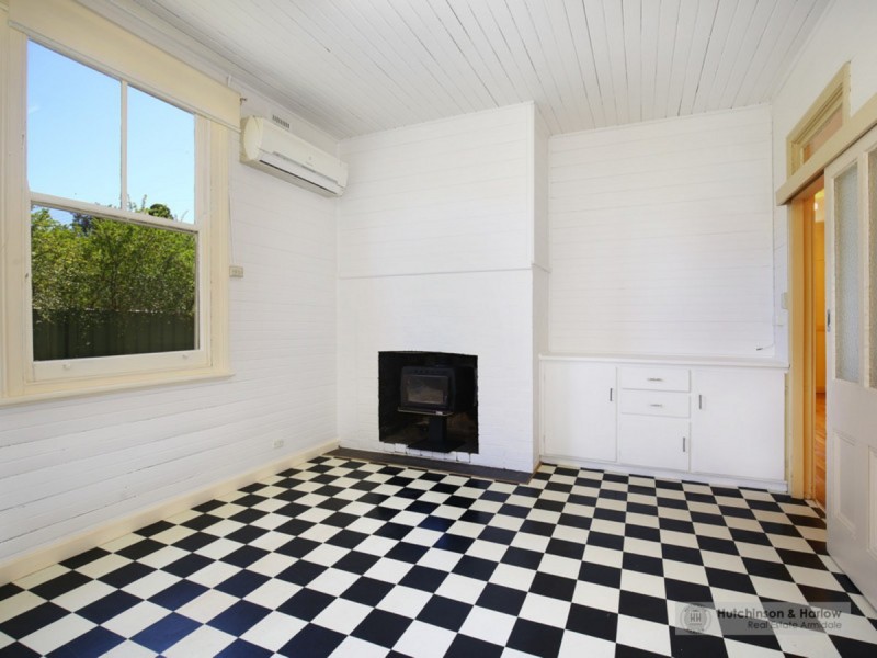 90 Jeffrey Street, Armidale NSW 2350